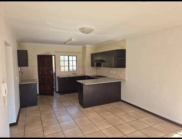 2 BEDROOM PROPERTY TO RENT IN MEYERTON CENTRAL